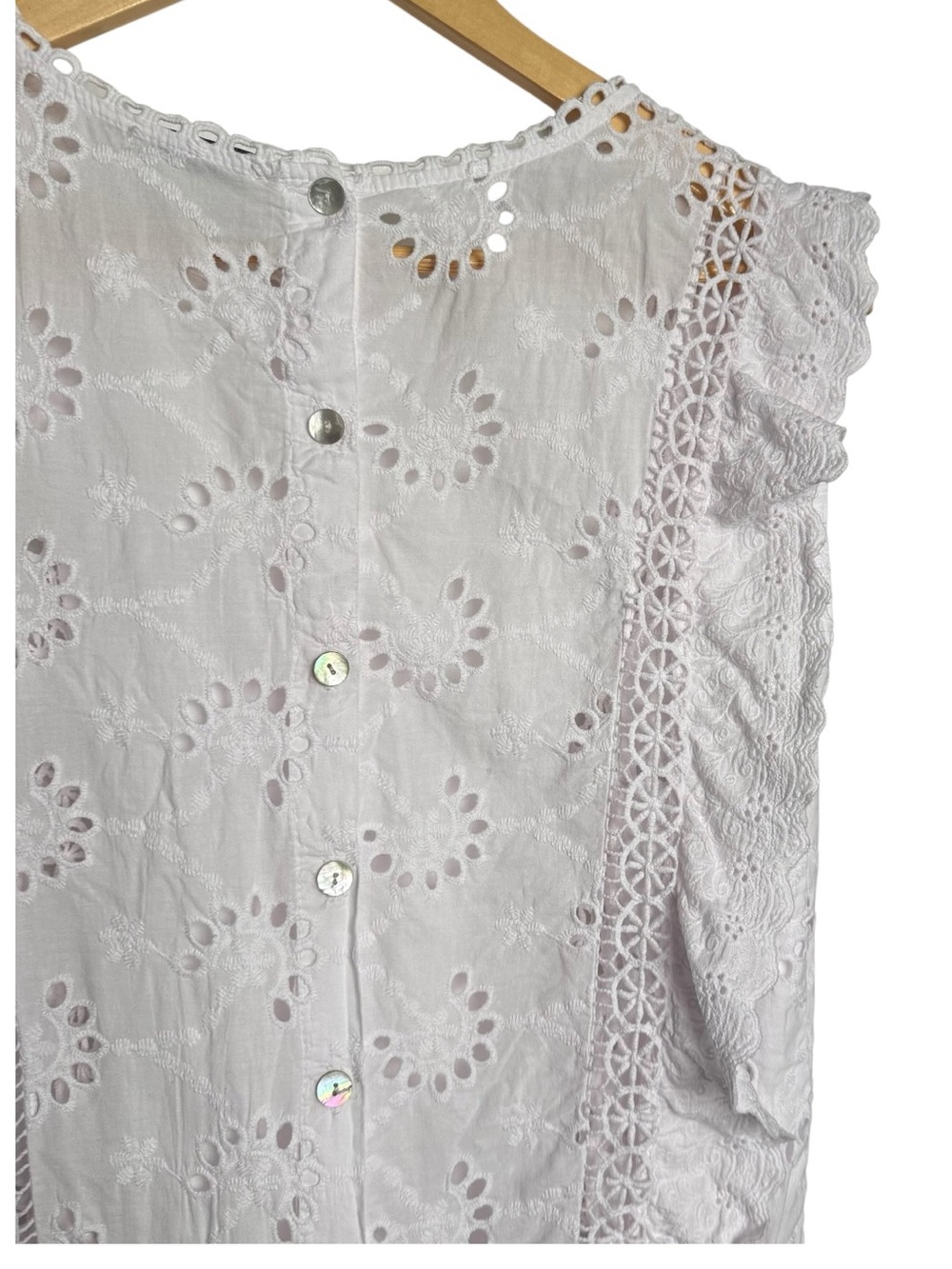 Lungo L’Arno Broderie Angleaise Eyelet Blouse Size Small White Sleeveless Italy - Picture 15 of 15